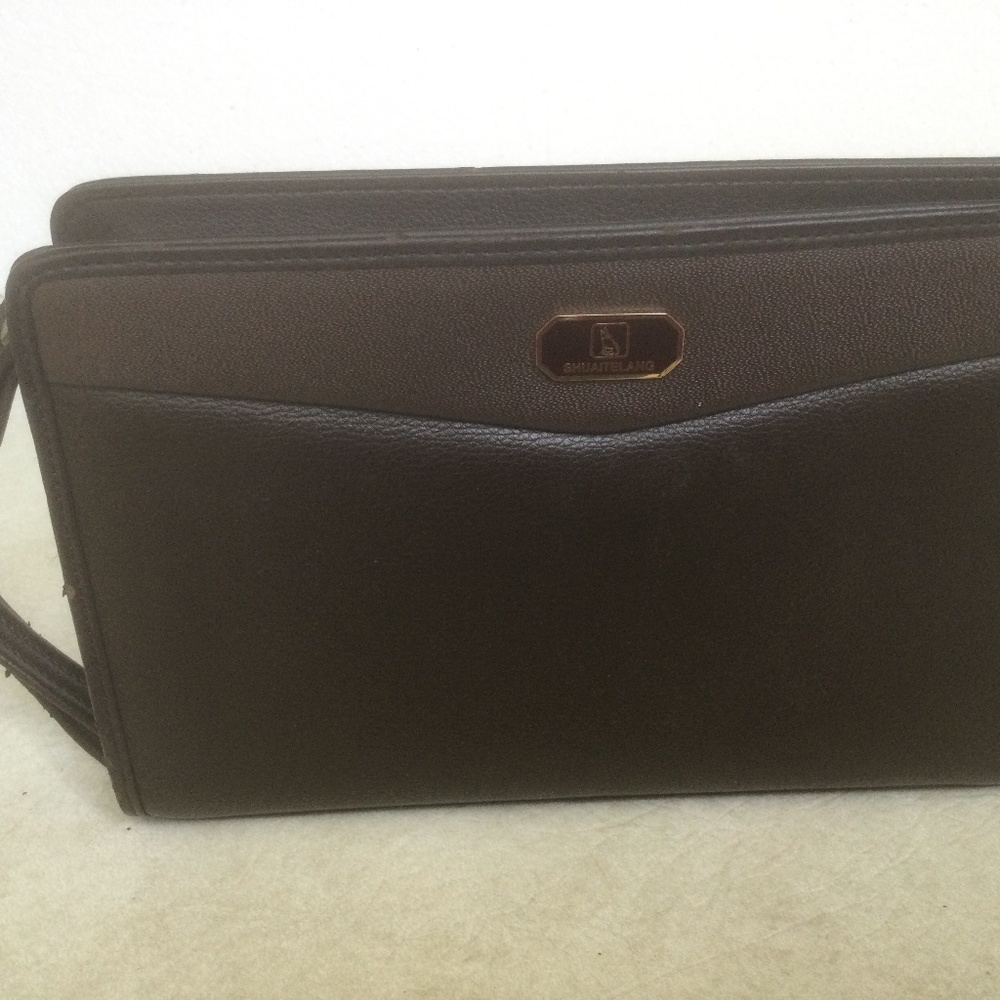 Men’s accessory hand bag